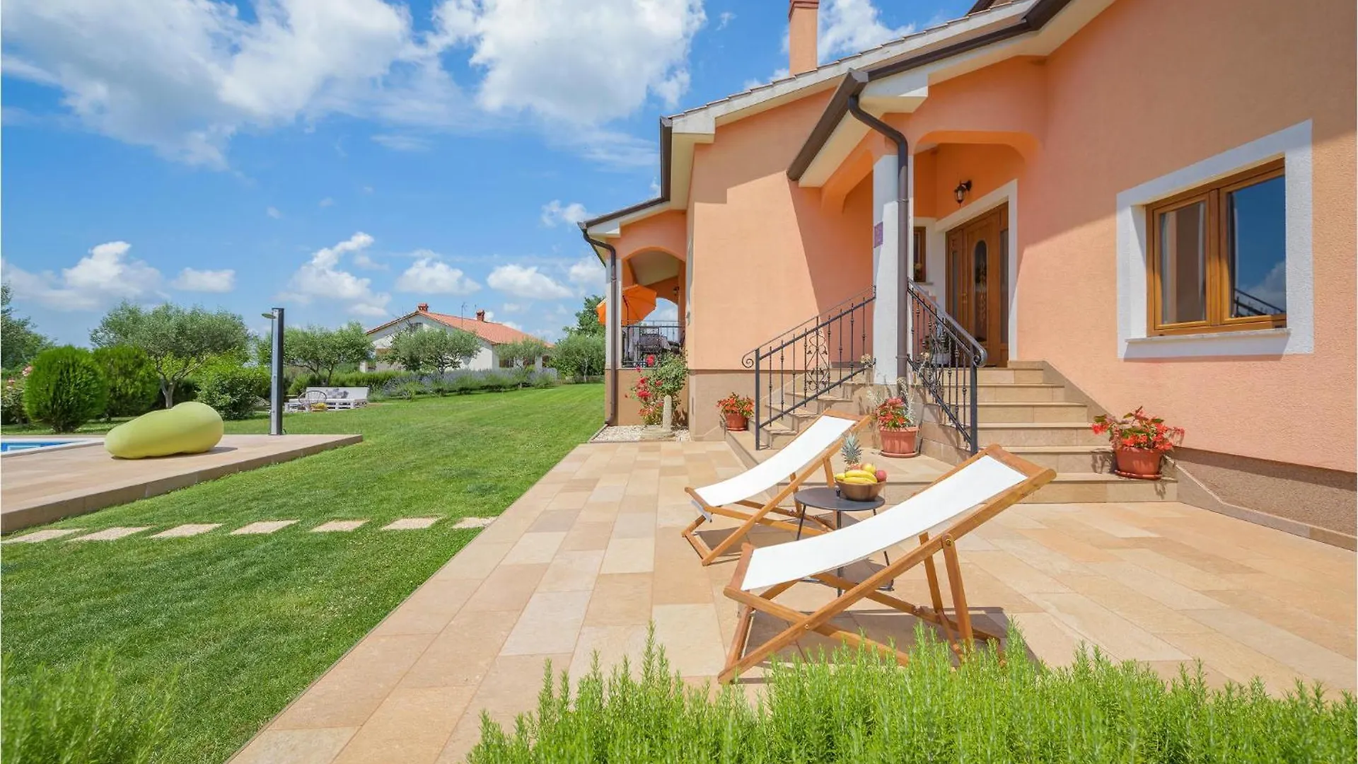 Two-Bedroom Holiday Home In Tinjan